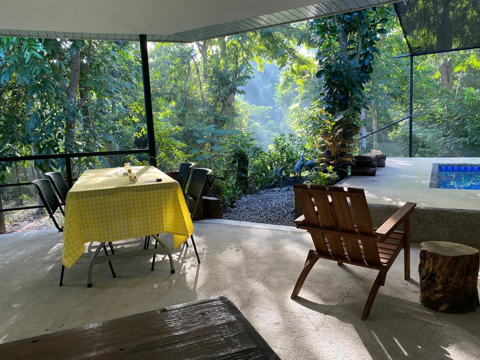 Balai Benedicere Bed & Breakfast Bacnotan Exterior photo