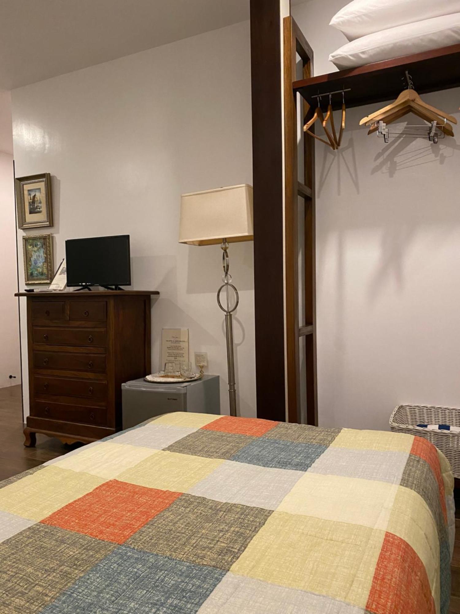 Balai Benedicere Bed & Breakfast Bacnotan Exterior photo
